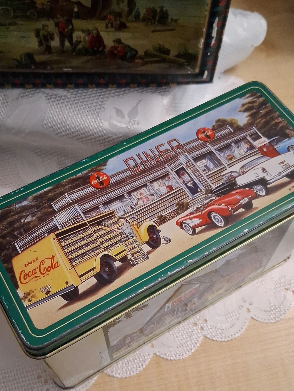 Vintage Tin Lot